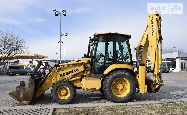 Екскаватор навантажувач Komatsu WB 2007 в Львові