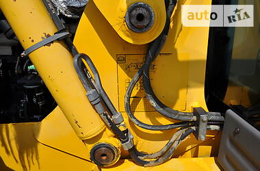 Экскаватор погрузчик Komatsu WB 2009 в Ровно