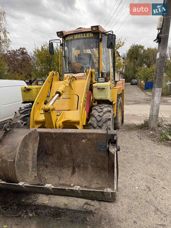 Экскаватор погрузчик Komatsu WB 2004 в Киеве фото 4 Экскаватор погрузчик Komatsu WB 2004 в Киеве