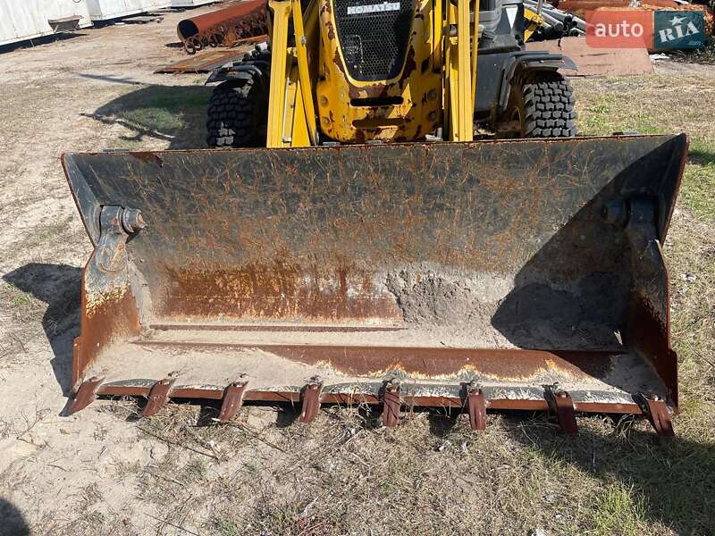 Экскаватор погрузчик Komatsu WB 2020 в Киеве