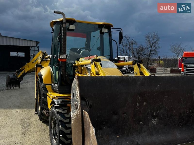 Екскаватор навантажувач Komatsu WB 2007 в Єрках