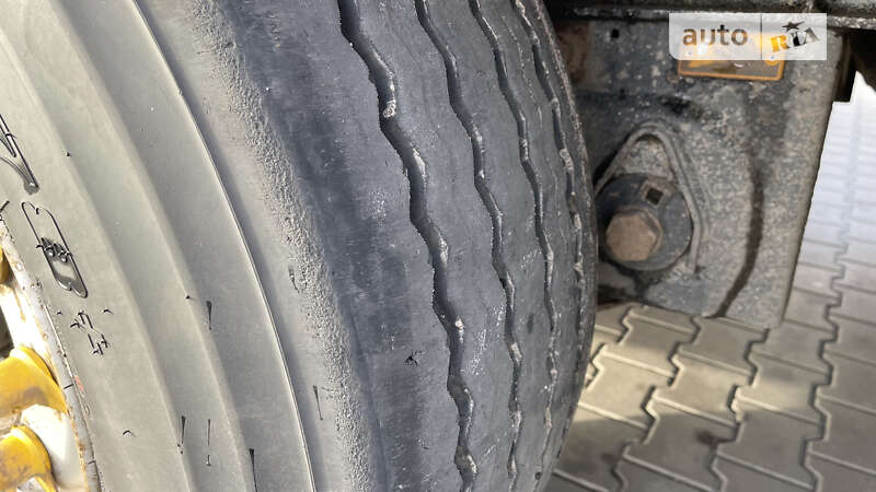 Самосвал полуприцеп Kraker BU10-18STK 2004 в Виннице