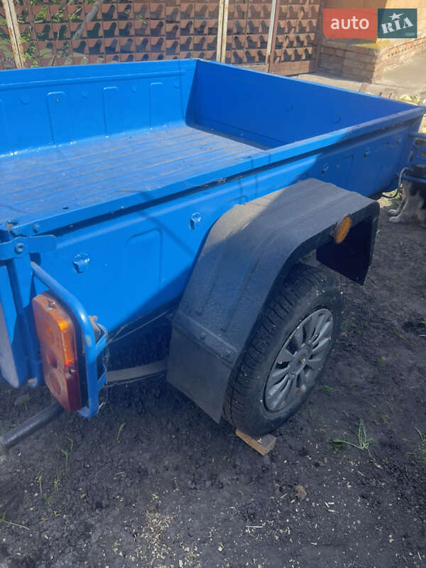 Легковий причіп КрАЗ 8138 2003 в Ромнах