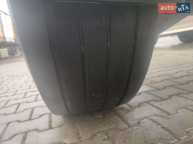 Контейнеровоз Krone BDF 2005 в Запорожье