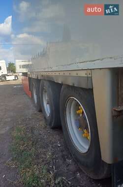 Рефрижератор полуприцеп Krone Cool Liner 2006 в 