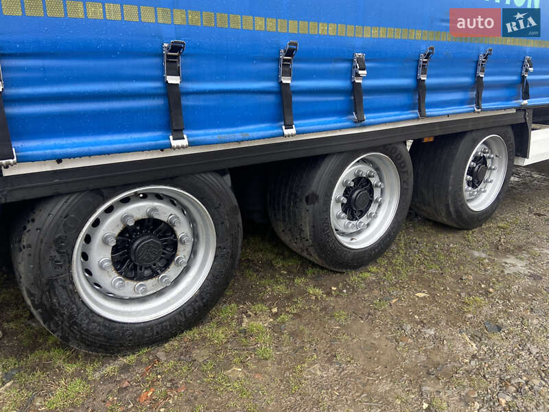 Тентованный борт (штора) - полуприцеп Krone Mega 2012 в Бучаче
