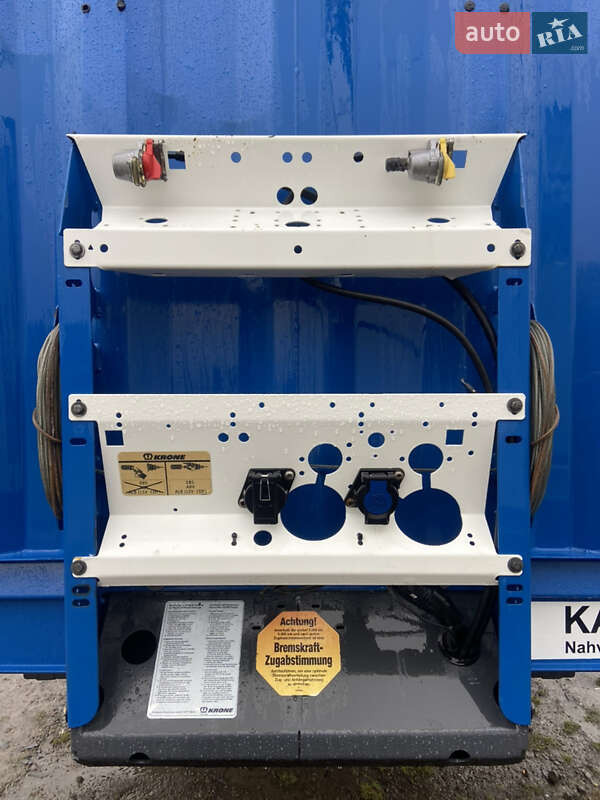 Тентованный борт (штора) - полуприцеп Krone Mega 2012 в Бучаче