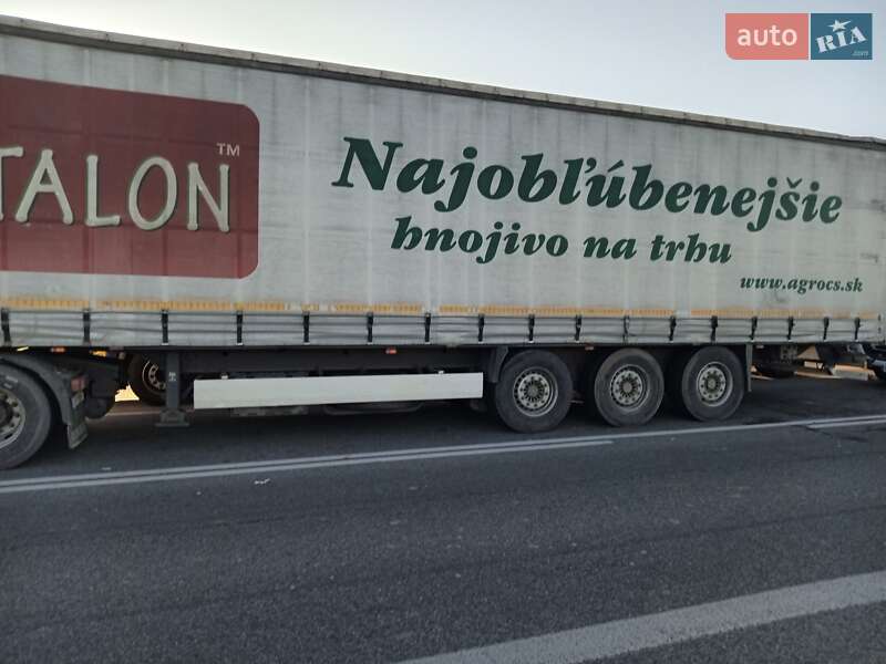 Тентованный борт (штора) - полуприцеп Krone Profi Liner 2009 в Ужгороде