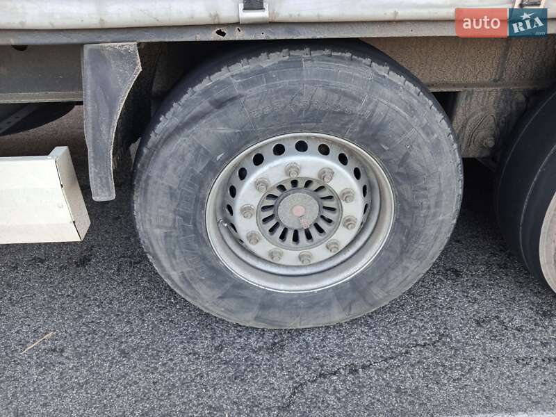 Тентованный борт (штора) - полуприцеп Krone Profi Liner 2009 в Ужгороде