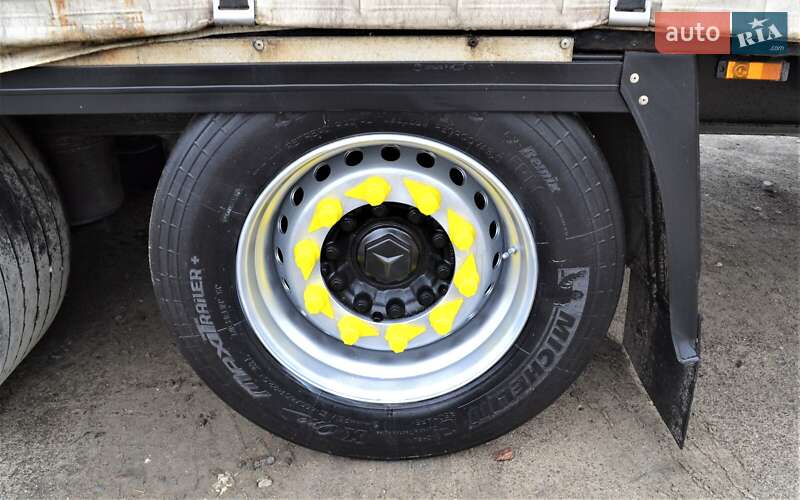 Тентований борт (штора) - напівпричіп Krone SD 27 2010 в Львові