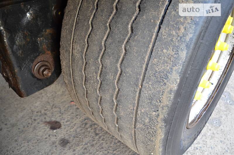 Тентованный борт (штора) - полуприцеп Krone SD 27 2011 в Львове