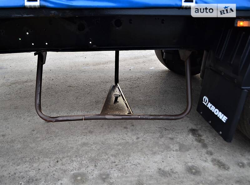 Тентованный борт (штора) - полуприцеп Krone SD 27 2011 в Львове