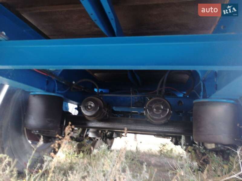 Бортовой полуприцеп Krone SD 27 2009 в Сарате