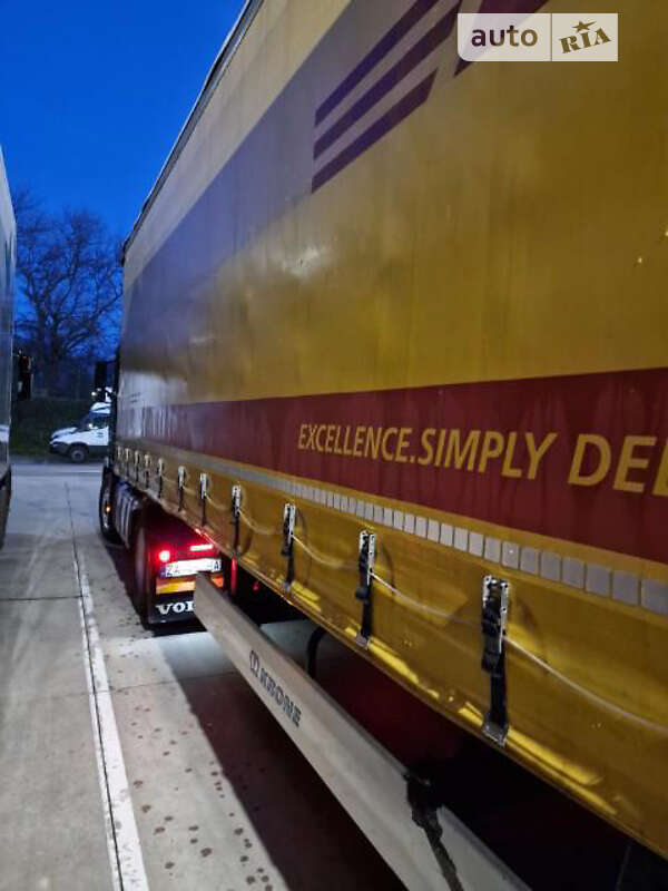 Тентованный борт (штора) - полуприцеп Krone SD 2012 в Хусте фото 2 Тентованный борт (штора) - полуприцеп Krone SD 2012 в Хусте