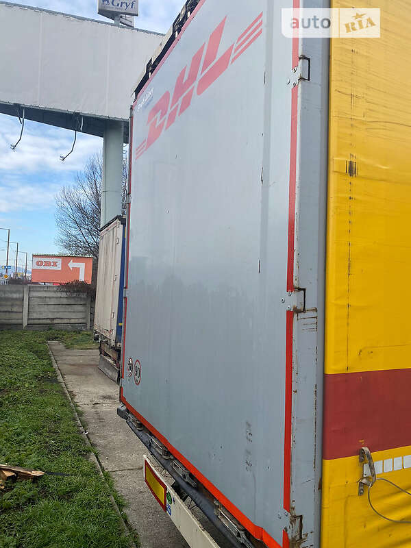 Тентованный борт (штора) - полуприцеп Krone SD 2012 в Хусте фото 4 Тентованный борт (штора) - полуприцеп Krone SD 2012 в Хусте