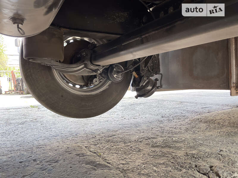 Тентованный борт (штора) - полуприцеп Krone SD 2013 в Львове