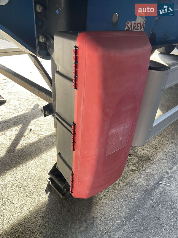 Тентованный борт (штора) - полуприцеп Krone SD 2013 в Березному