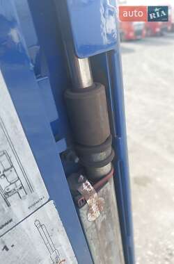 Бортовой полуприцеп Krone SD 2015 в Апостолово