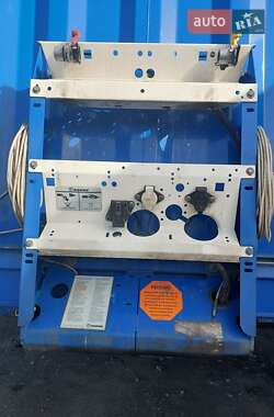 Бортовой полуприцеп Krone SD 2015 в Апостолово