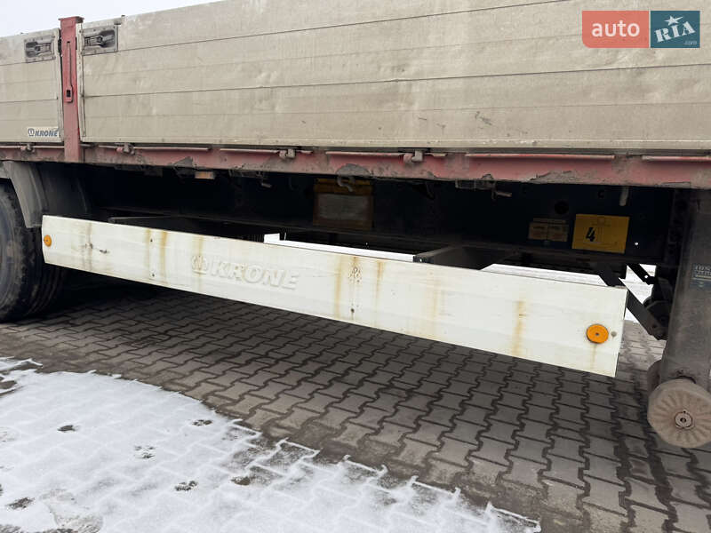 Бортовой полуприцеп Krone SD 2003 в Ивано-Франковске