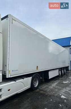Изотермическая будка Krone SD 2011 в 