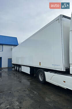 Изотермическая будка Krone SD 2011 в 