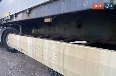 Бортовой полуприцеп Krone SD 2008 в 
