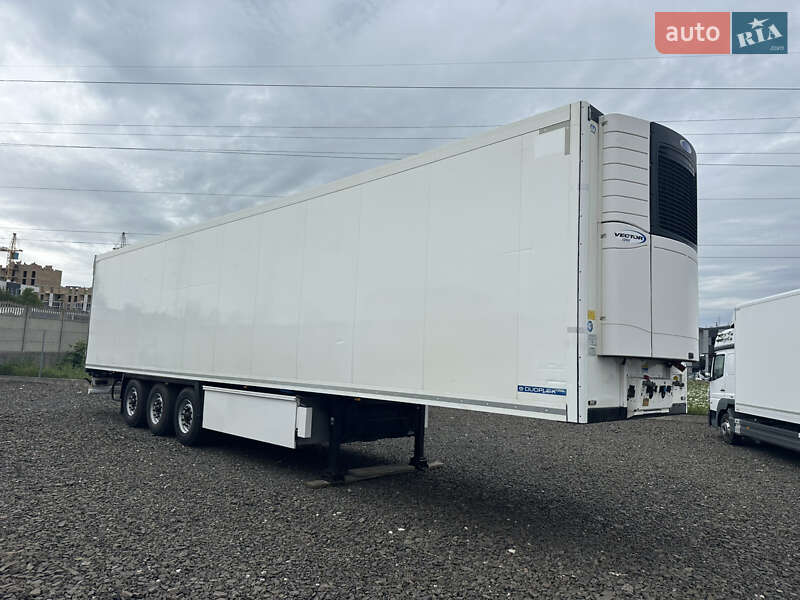 Рефрижератор полуприцеп Krone SD 2015 в Луцке