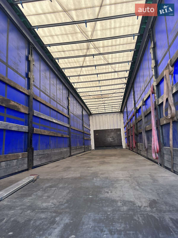 Тентованный борт (штора) - полуприцеп Krone SD 2015 в Иршаве