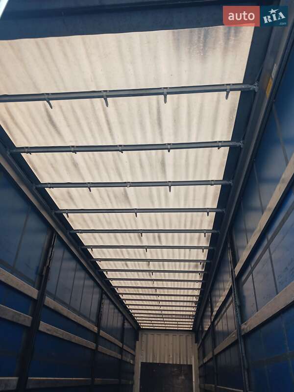 Тентованный борт (штора) - полуприцеп Krone SD 2017 в Львове