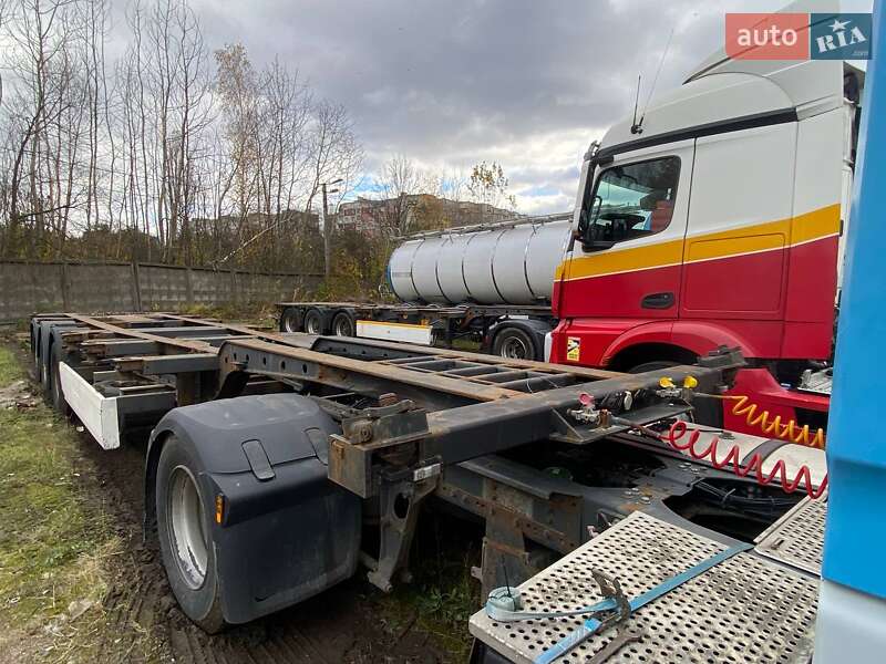 Контейнеровоз напівпричіп Krone SD 2008 в Житомирі