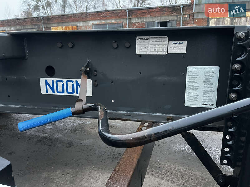 Контейнеровоз Krone SD 2014 в Луцке