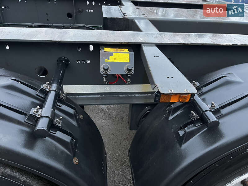 Контейнеровоз Krone SD 2014 в Луцке