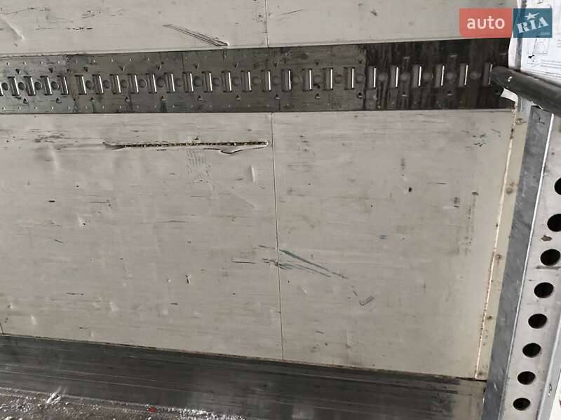 Рефрижератор напівпричіп Krone SD 2012 в Києві