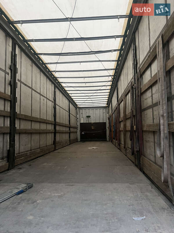 Тентований борт (штора) - напівпричіп Krone SD 2007 в Рівному