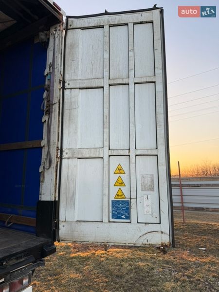 Тентованный борт (штора) - полуприцеп Krone SD 2013 в Днепре