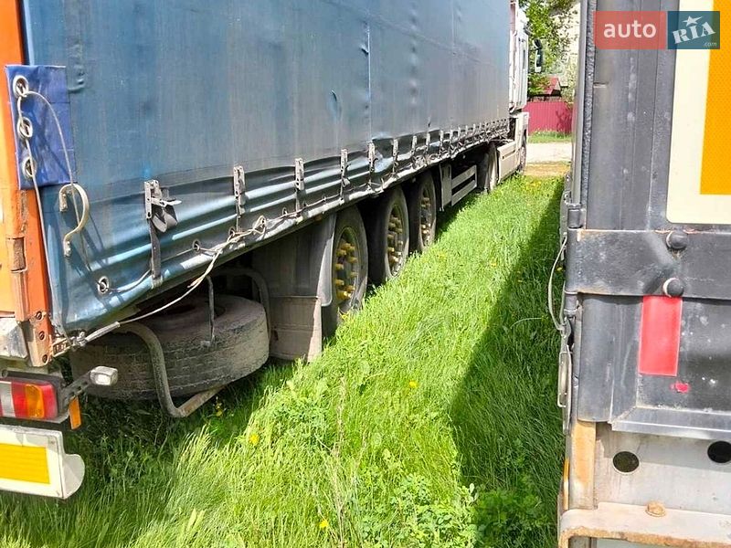 Тентованный борт (штора) - полуприцеп Krone SD 2009 в Полтаве