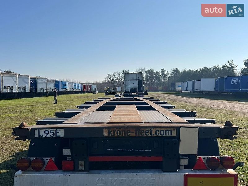 Контейнеровоз напівпричіп Krone SD 2014 в Жовкві