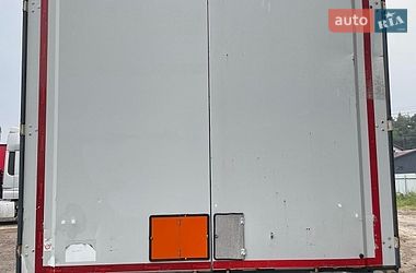 Тентованный борт (штора) - полуприцеп Krone SD 2012 в Львове