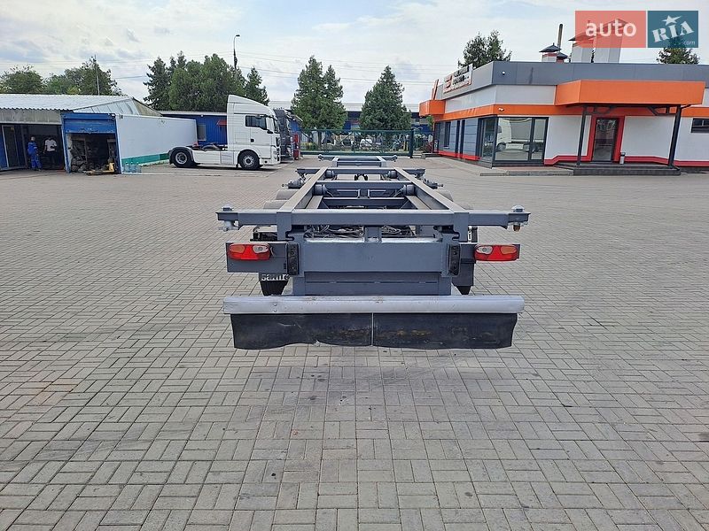 Контейнеровоз напівпричіп Krone SD 2010 в Черкасах
