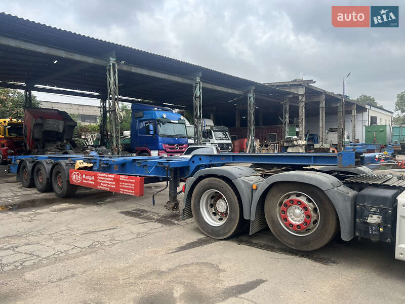 Krone SDC 27 2004