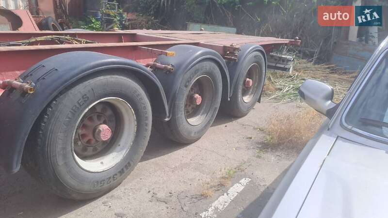 Контейнеровоз Krone SDC 1995 в Одессе