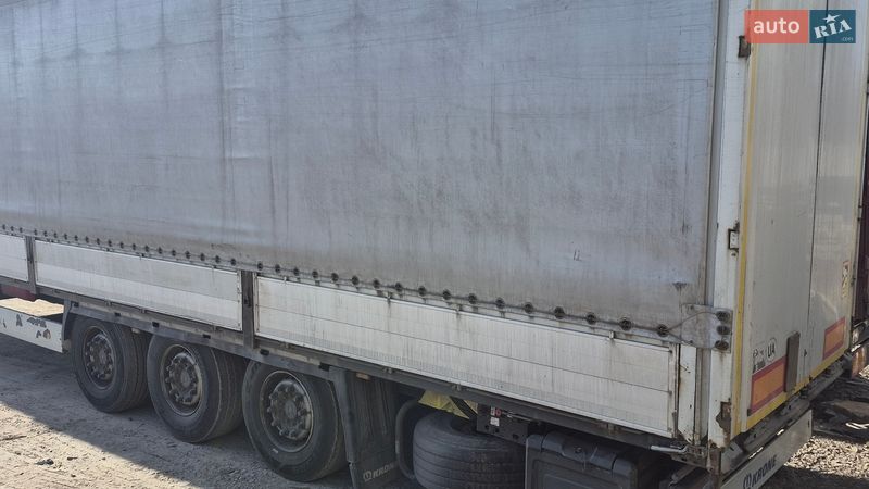 Тентований борт (штора) - напівпричіп Krone SDC 2017 в Рівному