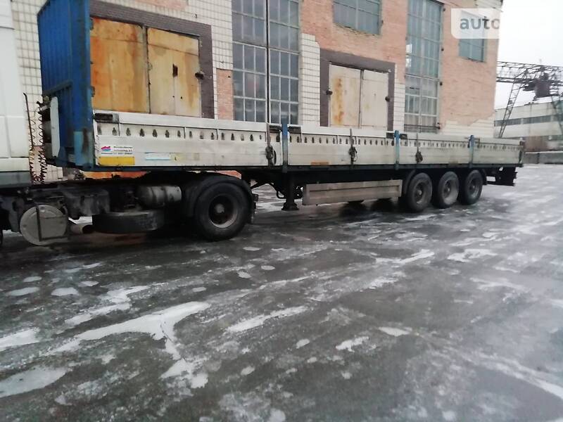 Бортовой полуприцеп Krone SDP 27 1999 в Киеве
