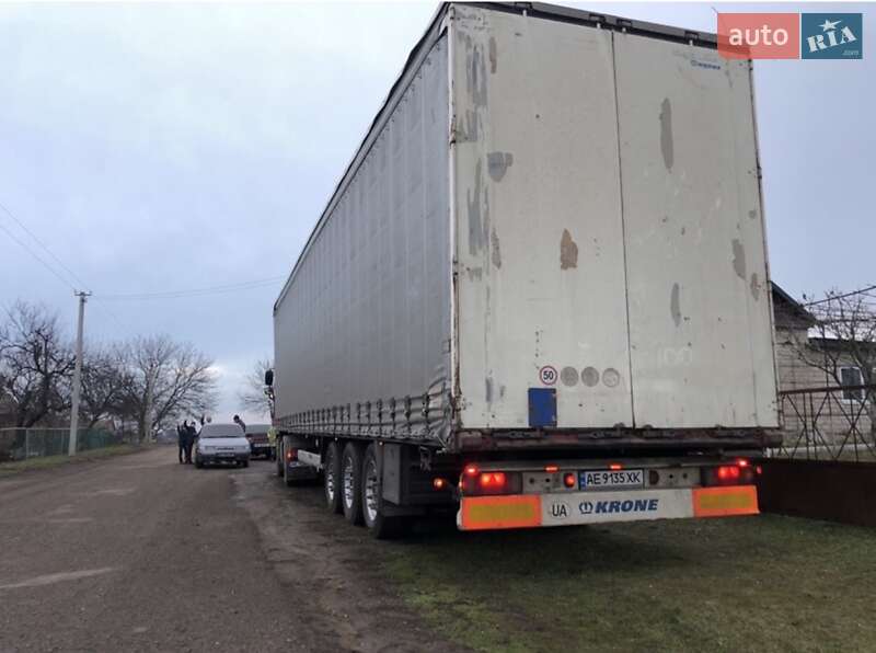 Тентованный борт (штора) - полуприцеп Krone SDP 27 2003 в Кропивницком
