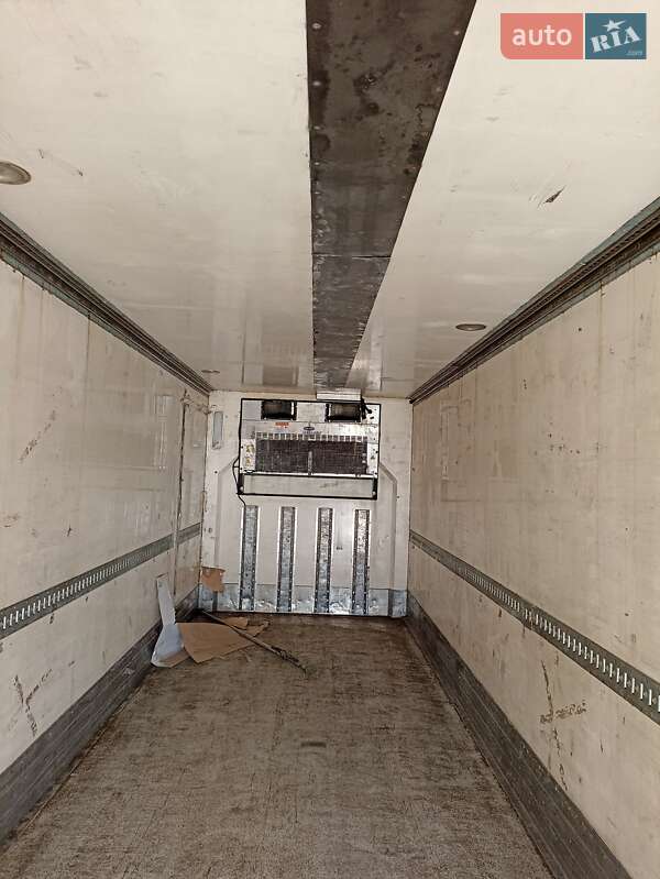 Рефрижератор полуприцеп Krone SDP 27 2003 в Киеве