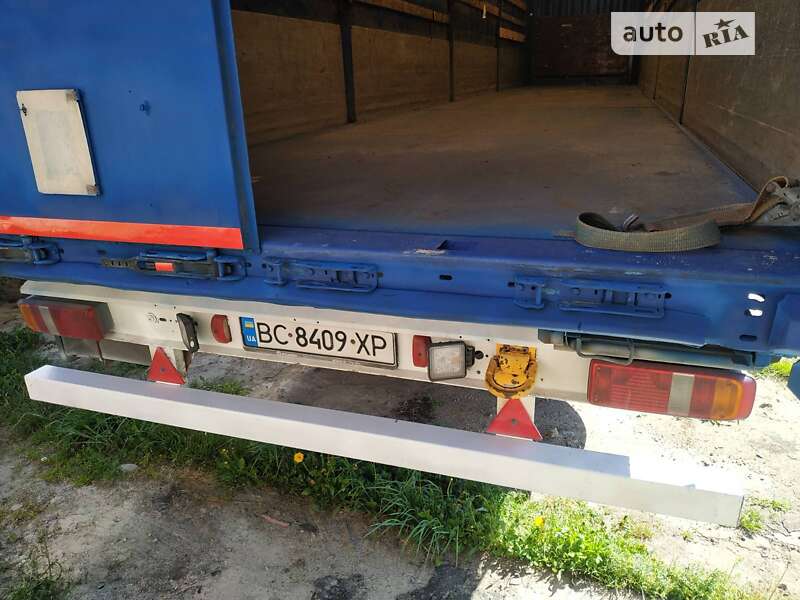 Бортовий напівпричіп Krone SDP 27 2007 в Рава-Руській