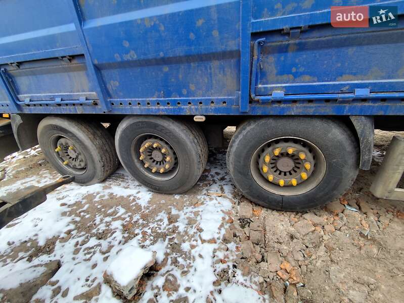 Зерновоз - напівпричіп Krone SDP 27 2006 в Золотоноші