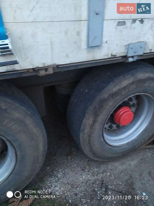 Бортовой полуприцеп Krone SDP 27 1999 в Первомайске