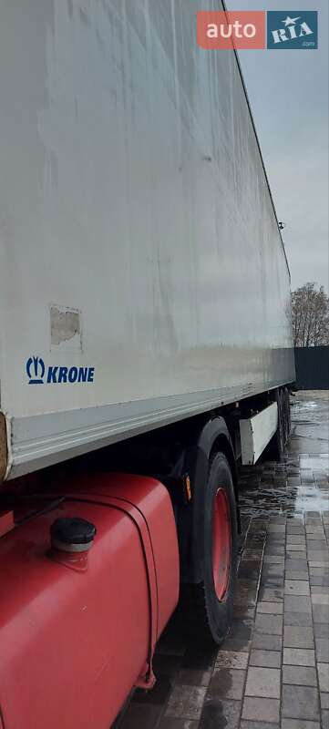 Изотермическая будка Krone SDR 27 2004 в Полтаве